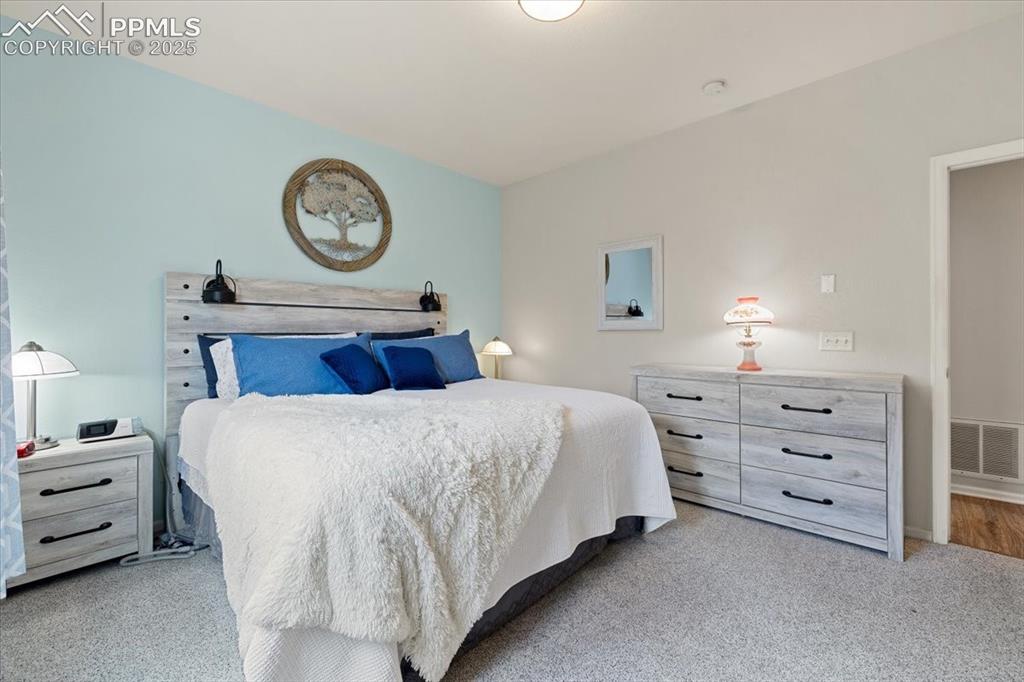 1893 Silver Meadow Circle