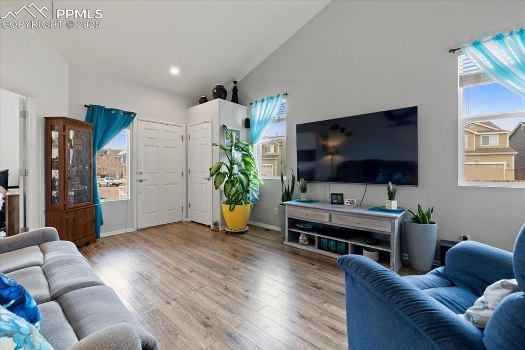 1893 Silver Meadow Circle