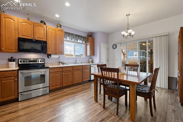 1893 Silver Meadow Circle