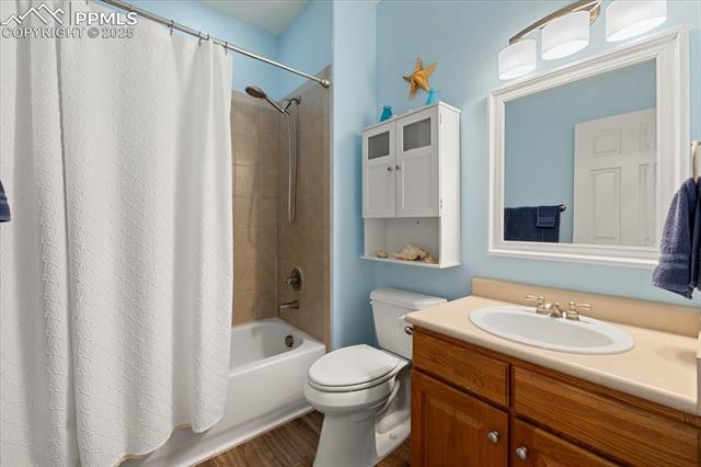 1893 Silver Meadow Circle