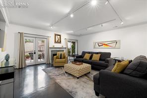 1525 Old Stage Road