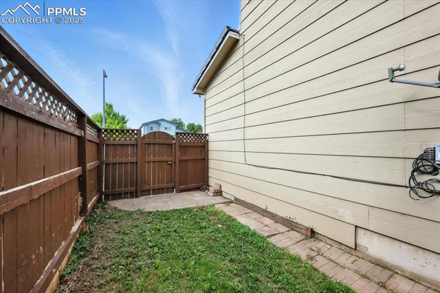6944 Vista Circle