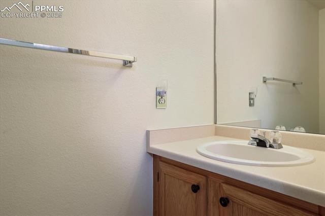 1125 Pipestone Court