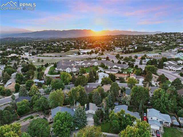 4956 Horseshoe Bend Street
