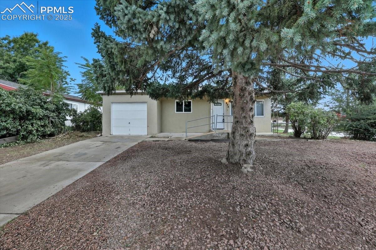 834 Tia Juana Street