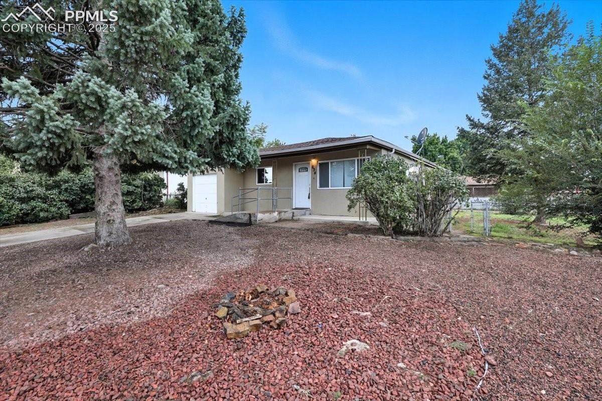 834 Tia Juana Street