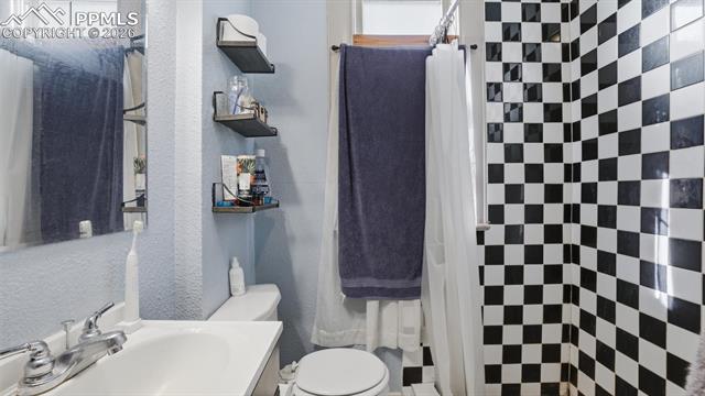 1011 W Pikes Peak Avenue