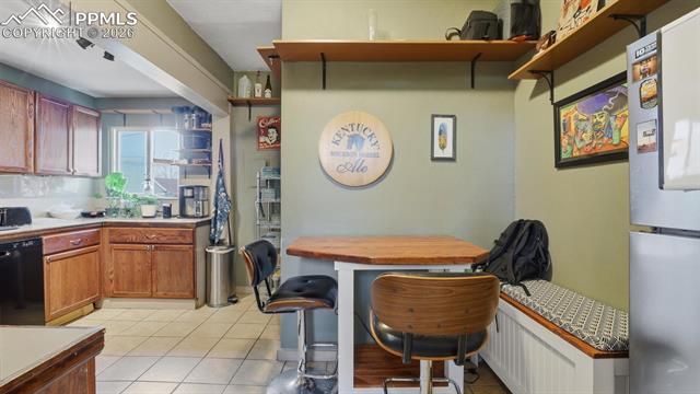 1011 W Pikes Peak Avenue