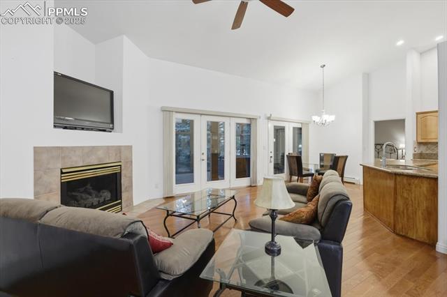 10 Desert Inn Way