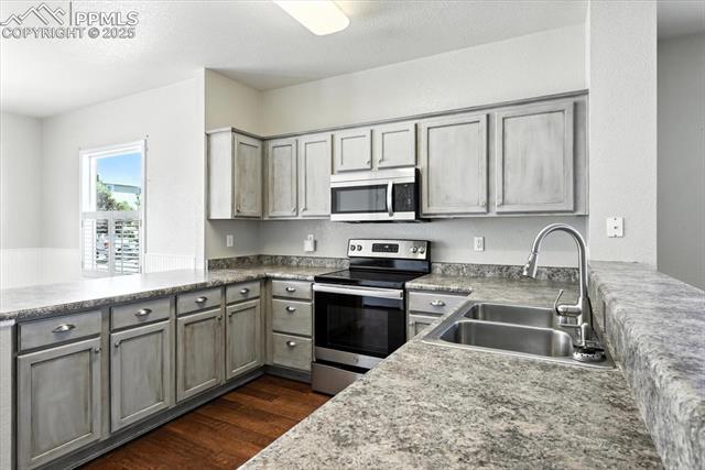 7751 Menagerie Lane