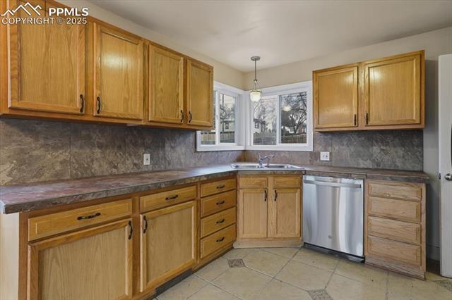 1133 Farragut Avenue