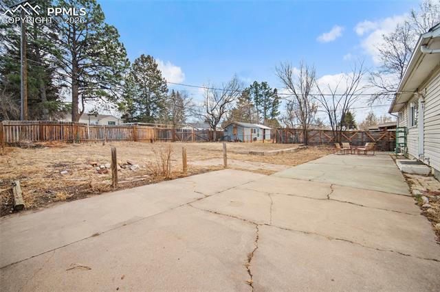 1133 Farragut Avenue