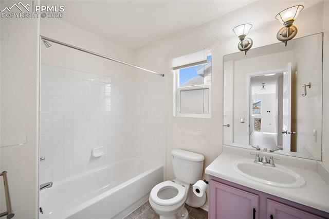 7215 Mount Higgins Heights