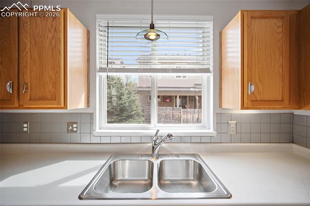 7215 Mount Higgins Heights