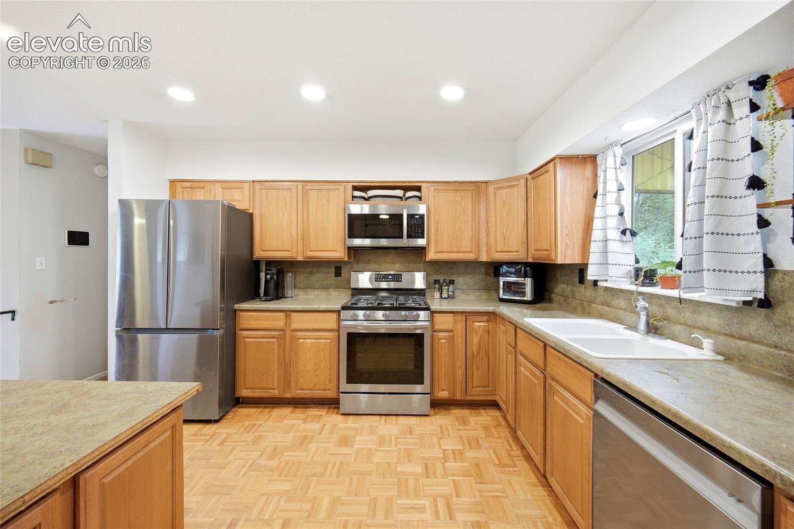 7110 Metropolitan Street