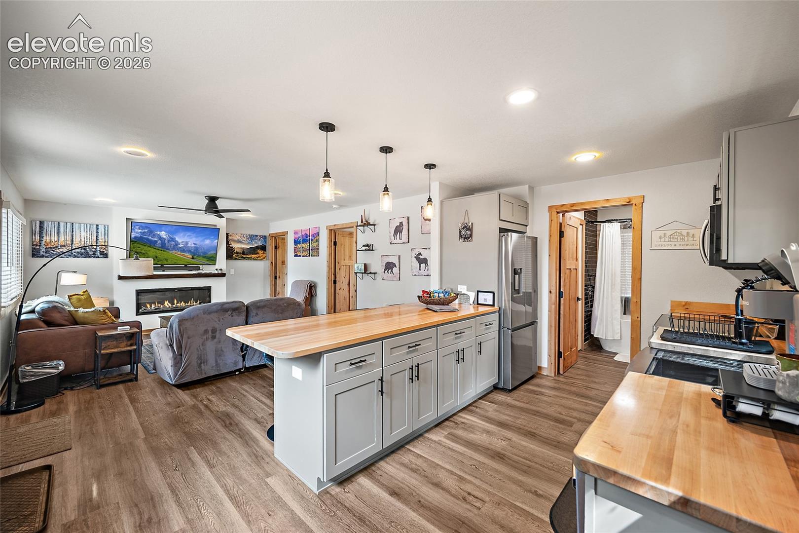 395 Ridge Road