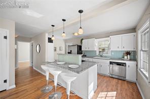 527 W San Miguel Street