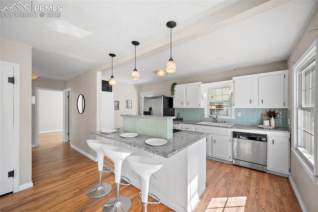 527 W San Miguel Street