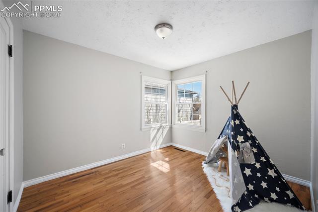 527 W San Miguel Street