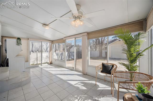 527 W San Miguel Street