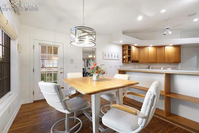 2566 Marston Height / 20-Academy