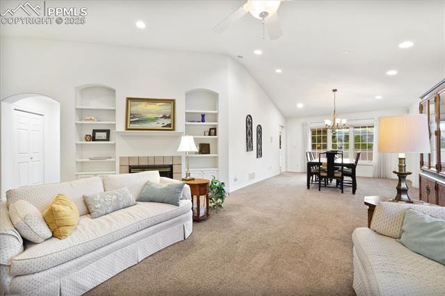 2566 Marston Height / 20-Academy