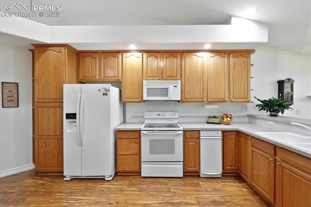 2566 Marston Height / 20-Academy