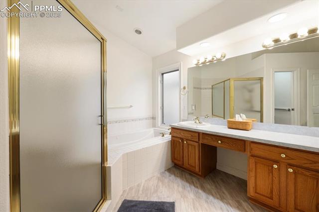 2566 Marston Height / 20-Academy