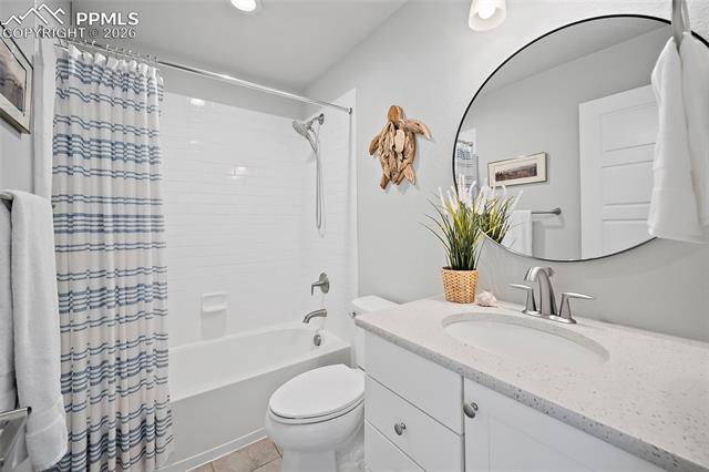 7372 Glen Forest Lane