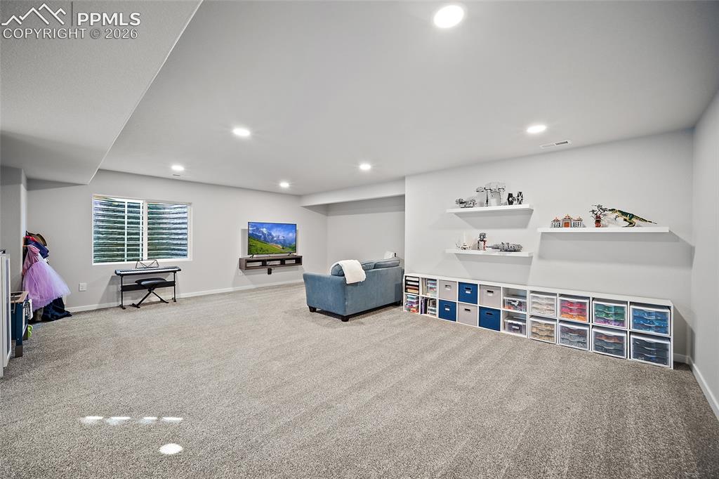 7372 Glen Forest Lane