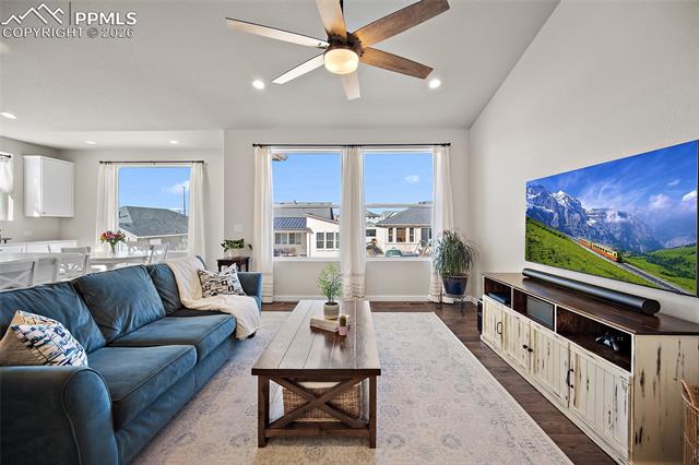 7372 Glen Forest Lane