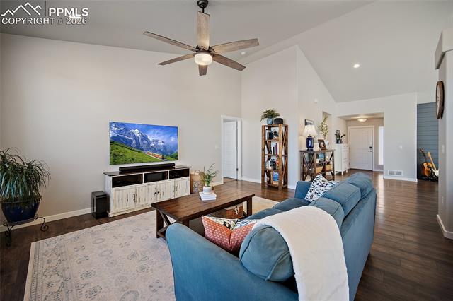 7372 Glen Forest Lane