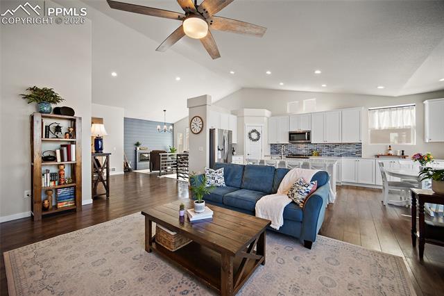 7372 Glen Forest Lane