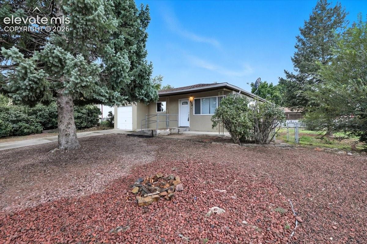 834 Tia Juana Street