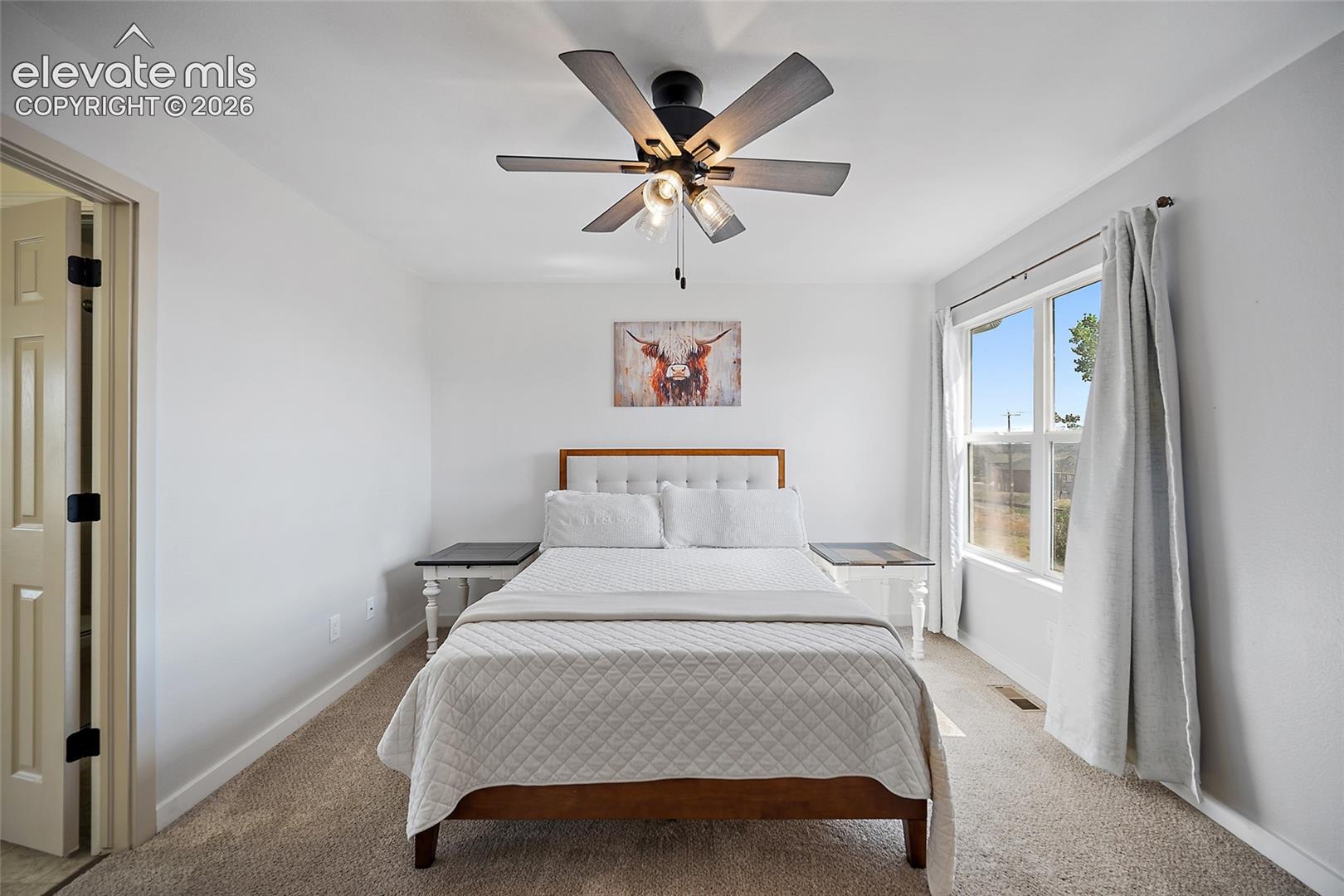 7387 Middle Bay Way