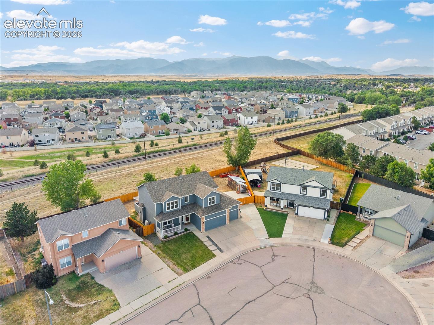 7387 Middle Bay Way