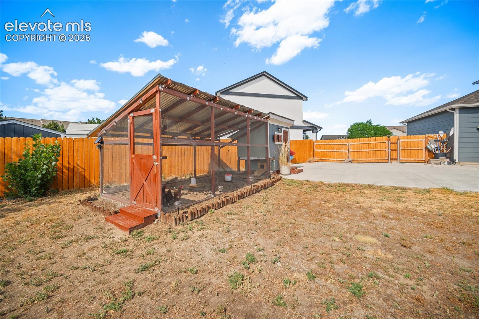 7387 Middle Bay Way