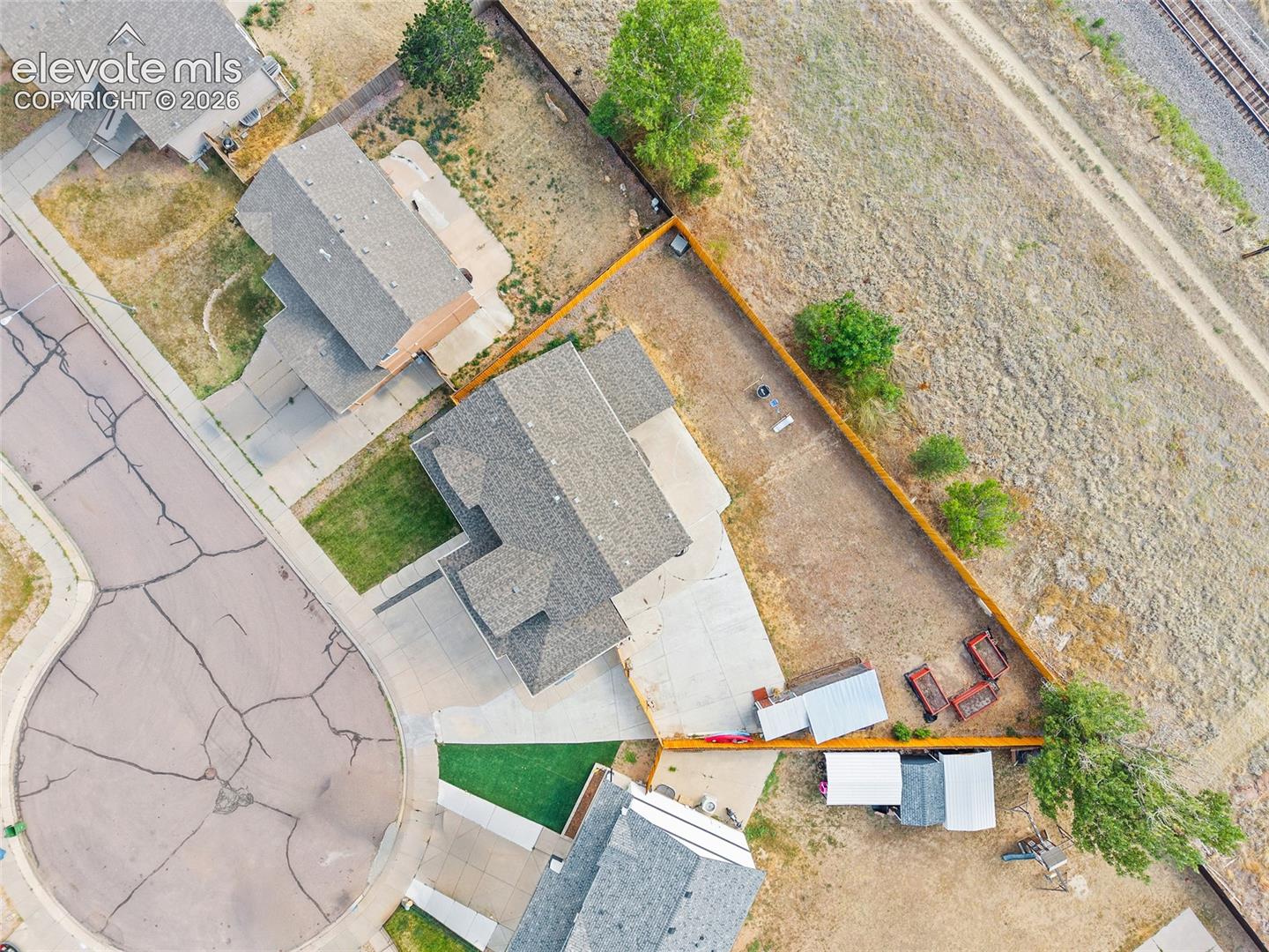 7387 Middle Bay Way