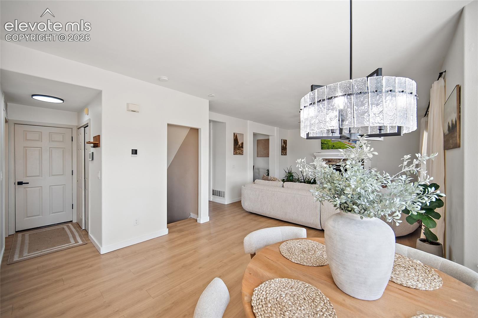 7387 Middle Bay Way