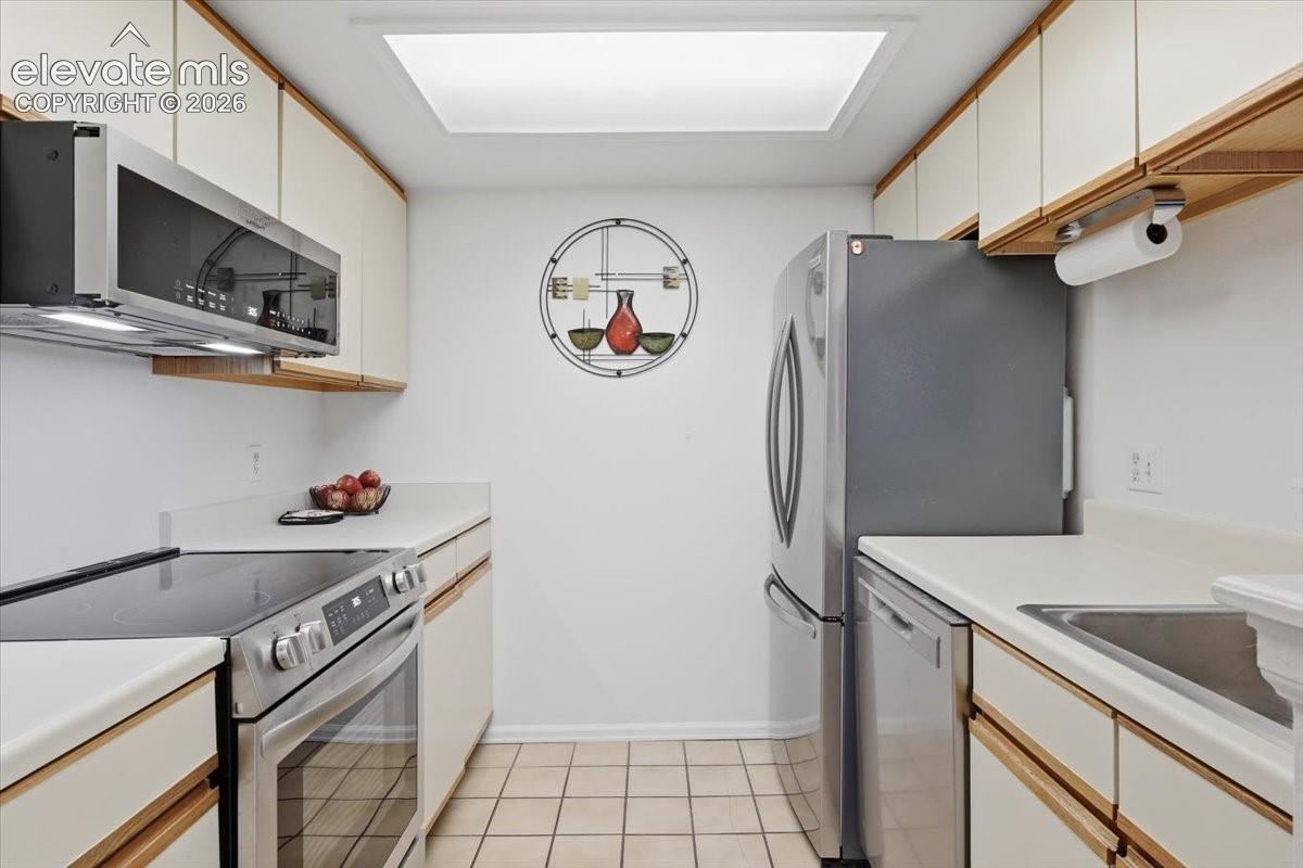 846 Tenderfoot Hill Road Unit: 202
