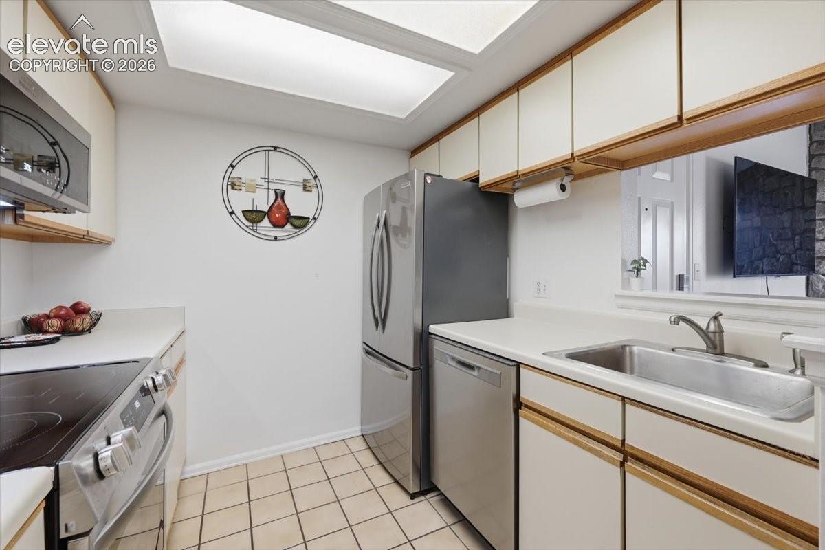 846 Tenderfoot Hill Road Unit: 202