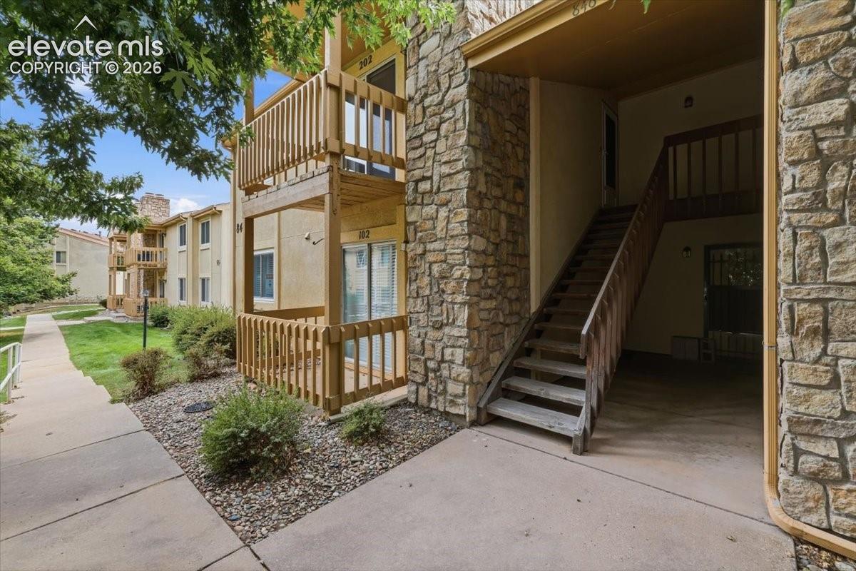 846 Tenderfoot Hill Road Unit: 202