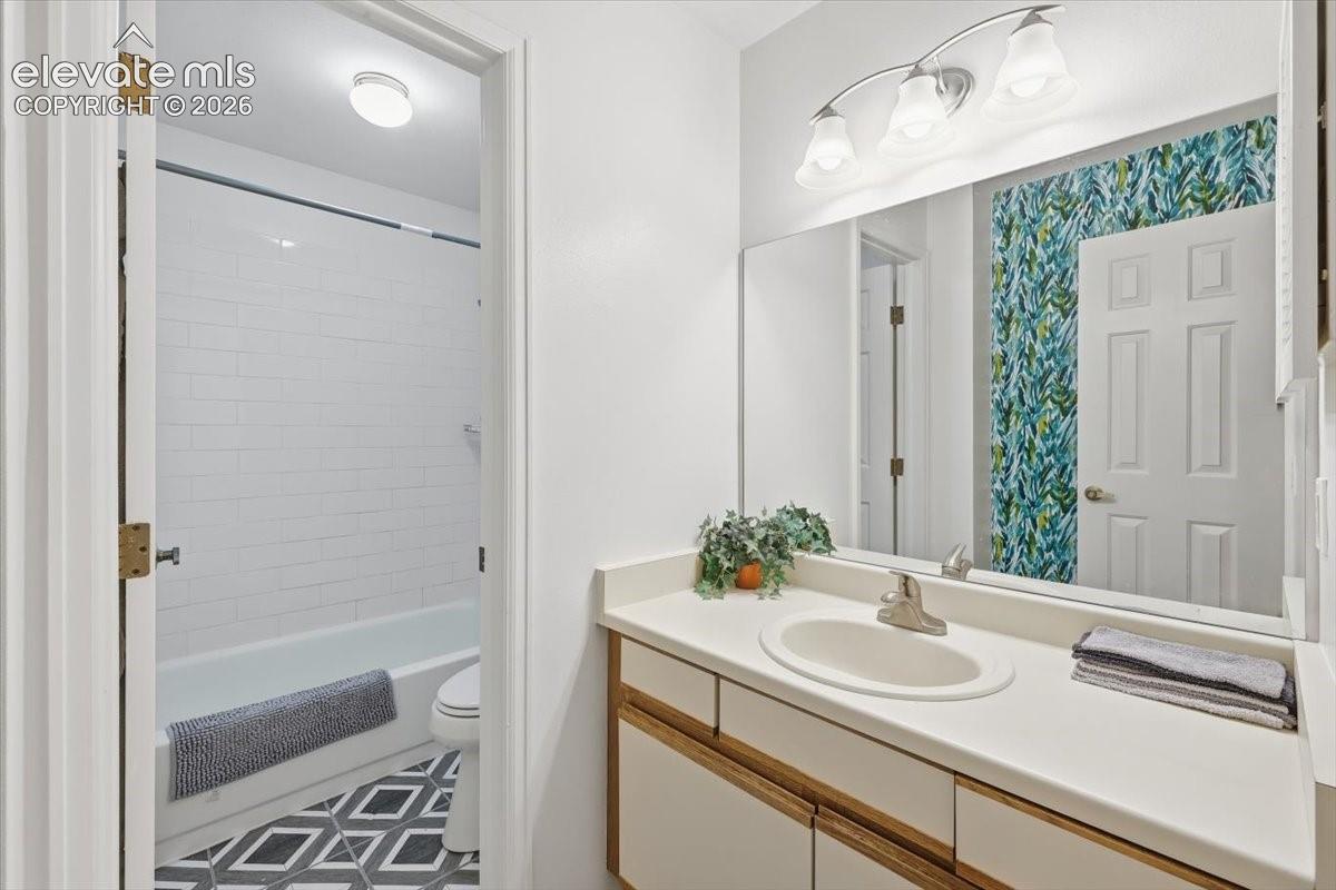 846 Tenderfoot Hill Road Unit: 202