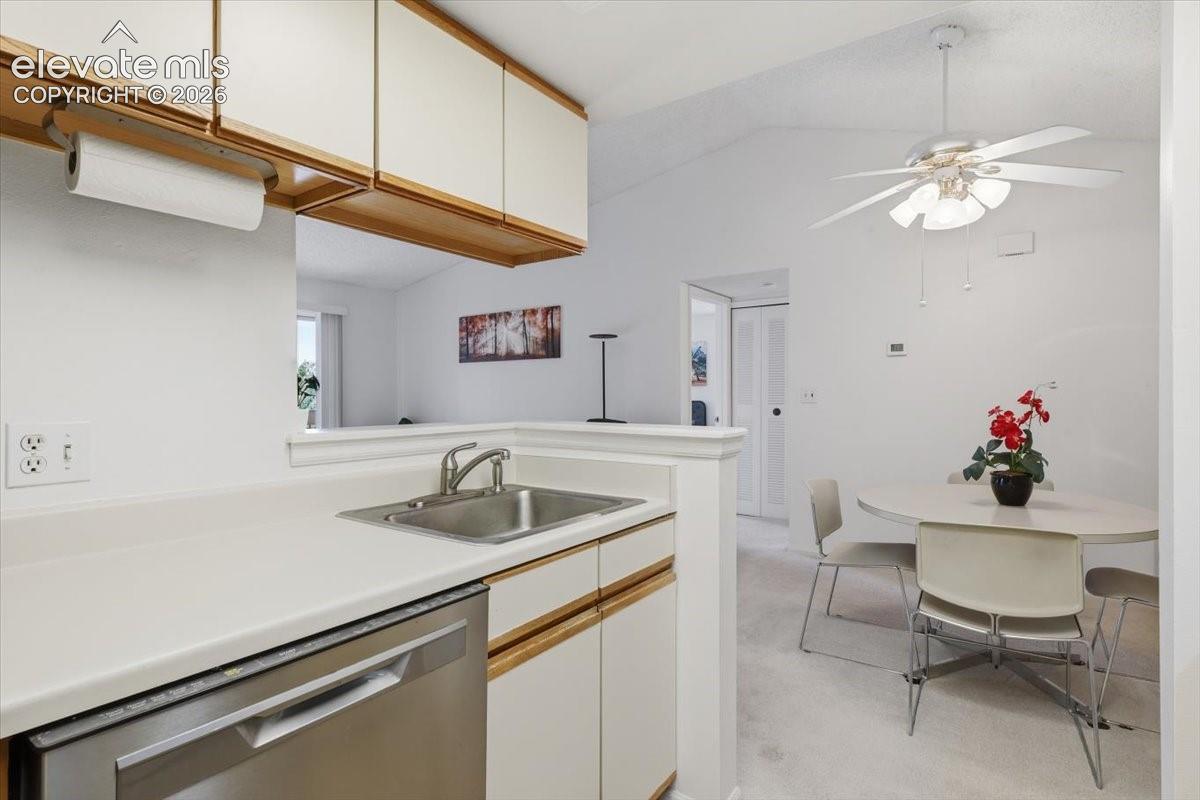 846 Tenderfoot Hill Road Unit: 202