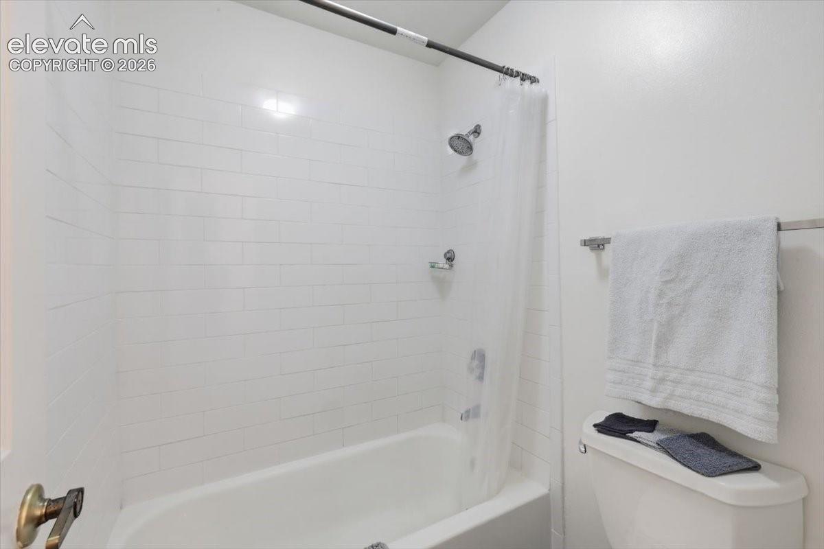 846 Tenderfoot Hill Road Unit: 202