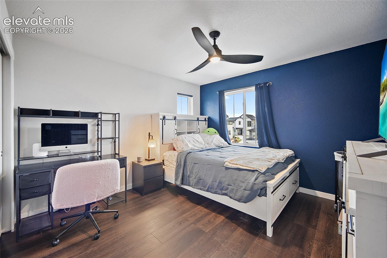 5816 Summer Dream Drive