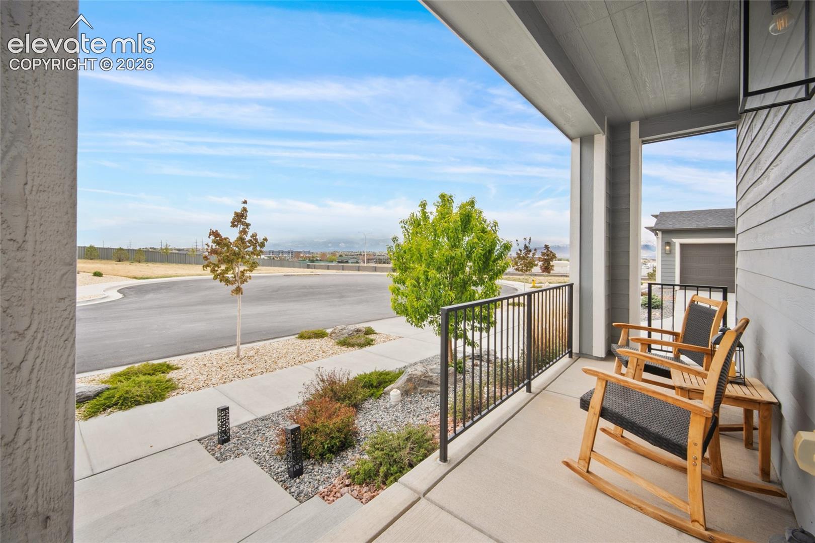 5816 Summer Dream Drive