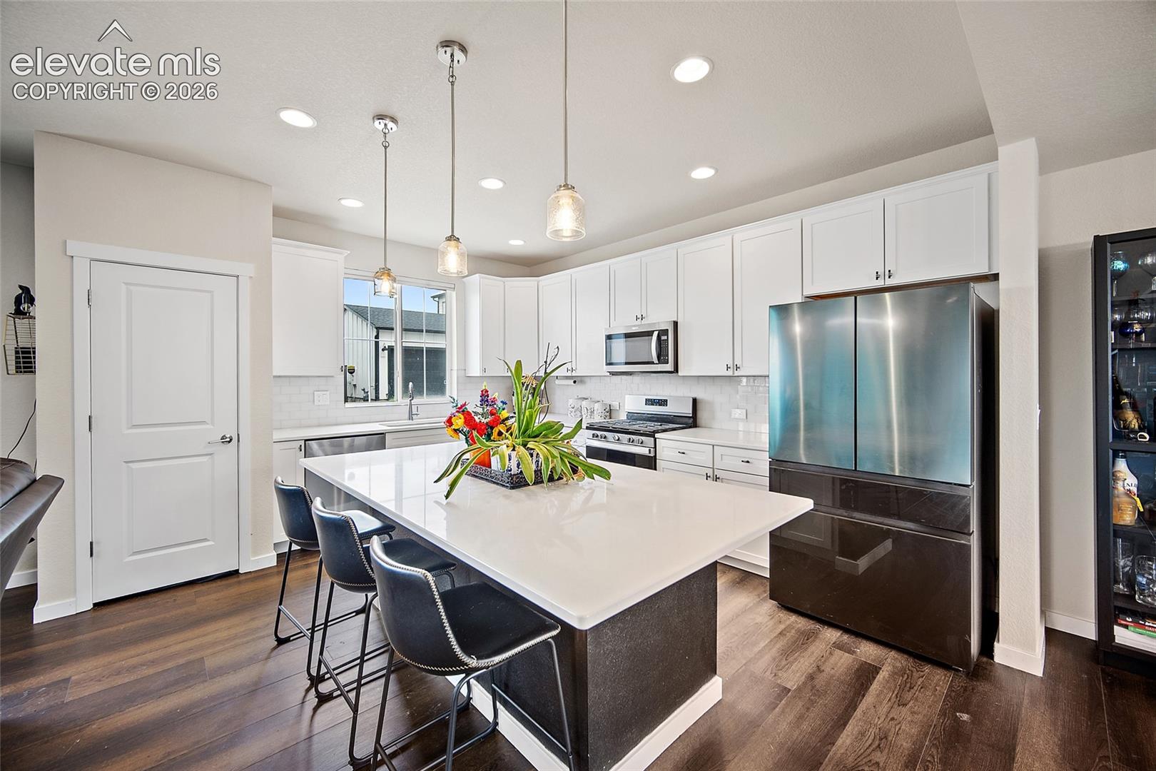5816 Summer Dream Drive