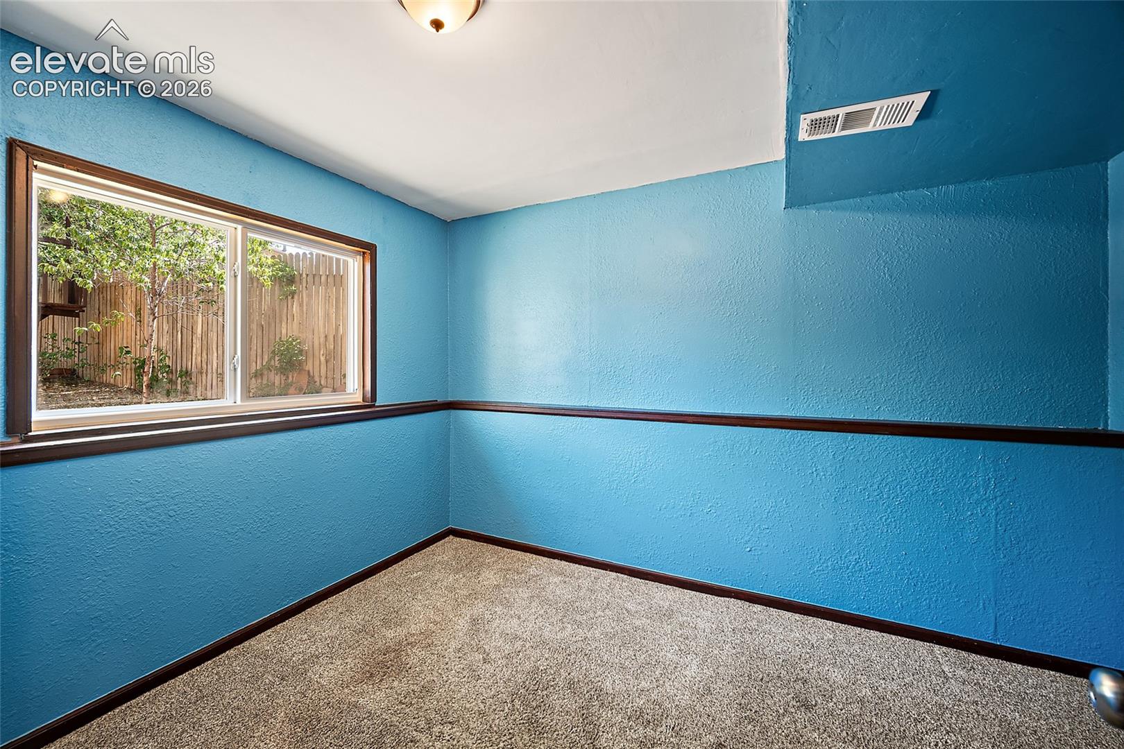 4960 Dover Drive