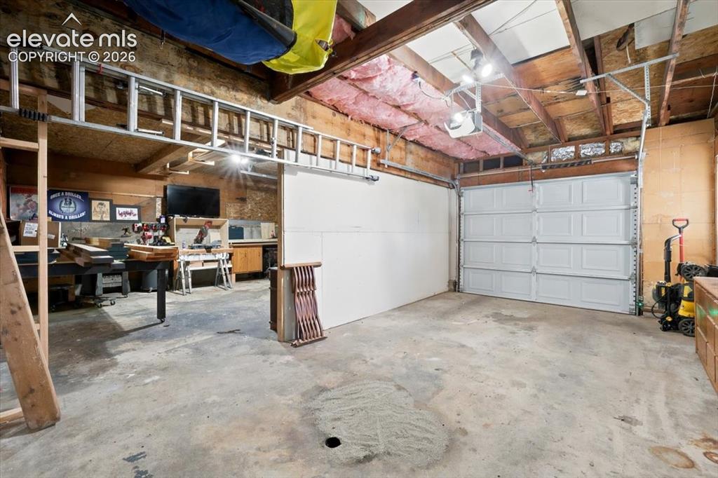3537 Maizeland Road